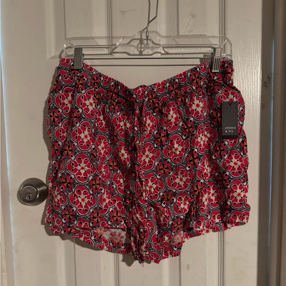 Crown and ivy shorts